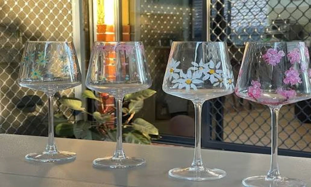 Crafting Memorable Experiences with Tailored Wine Glass Designs
